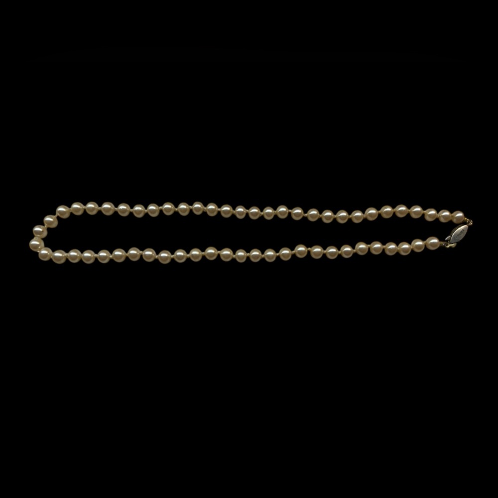 vintage pearl necklace with‎ a G.SILVER clasp
